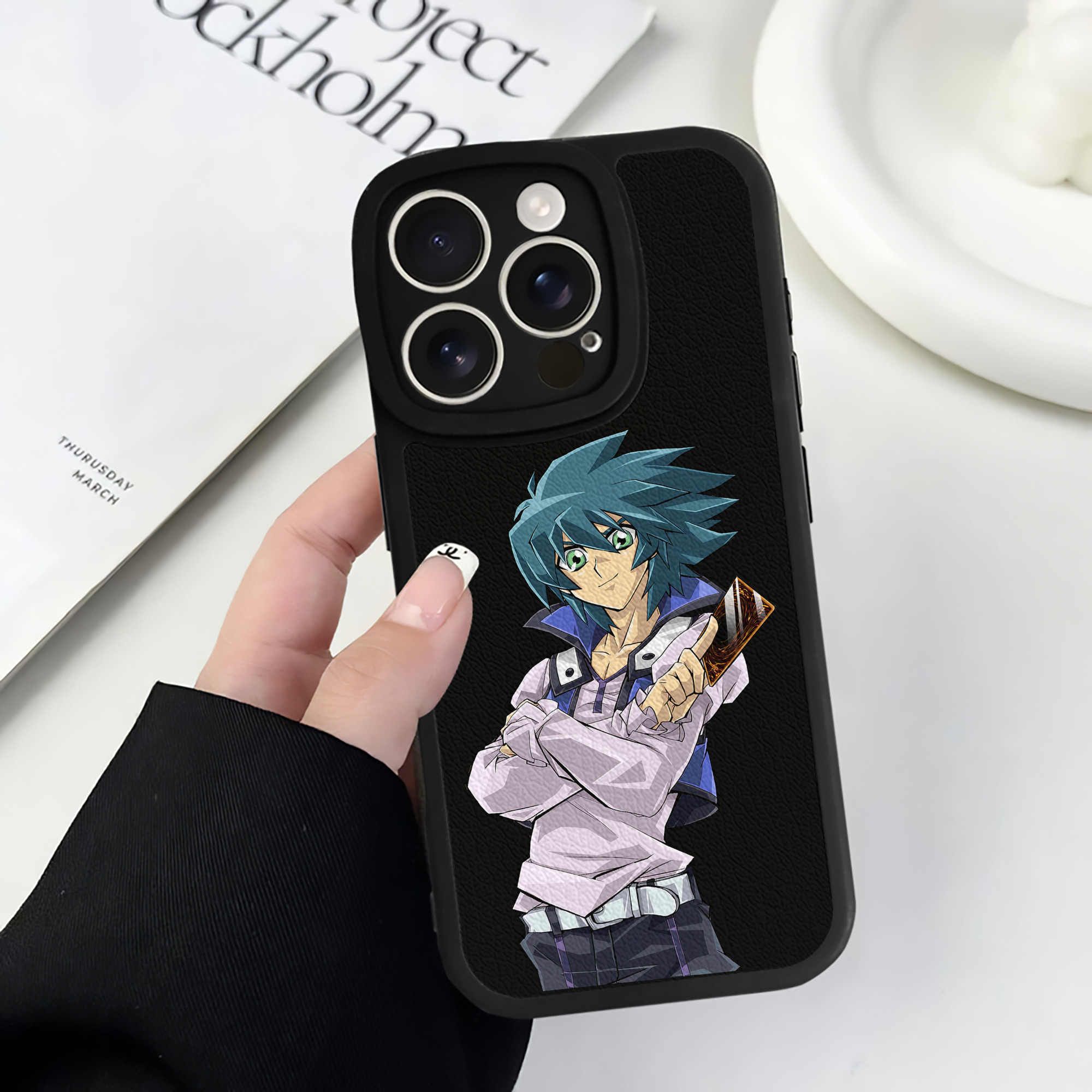 遊☆戯☆王 Yu-Gi-Oh! 【iPhone 16シリーズ対応】シリコンスマホケース（レザー調） 材質：シリコン
